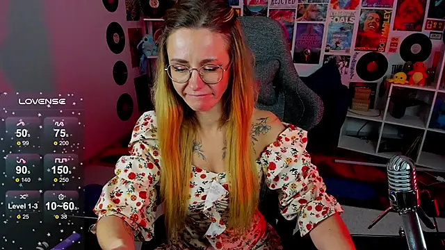 Snapshot of LadyIzabel chatting on 13, 12, 2024 LadyIzabel online show from 13, 12, 2024