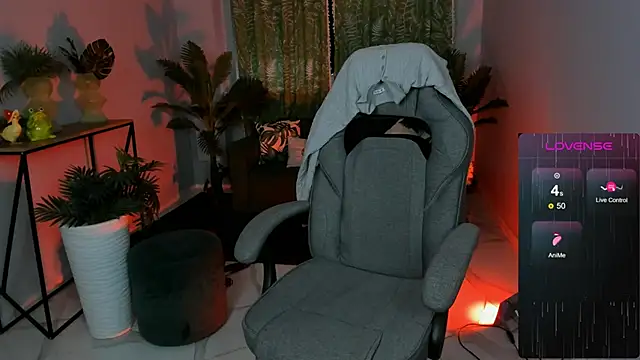 LadyIzabel online show from 28, 11, 2025