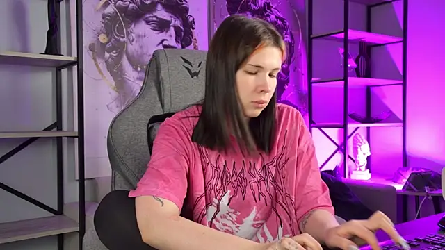 AliceSunday online show from 20, 12, 2025