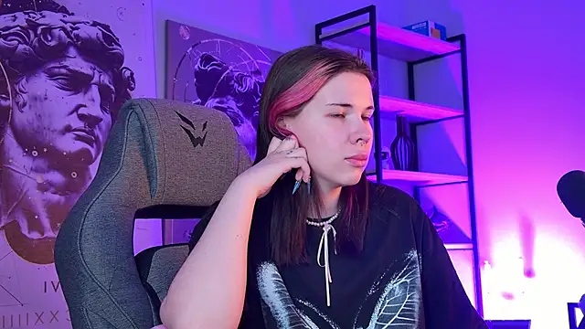 AliceSunday online show from 14, 2, 2026