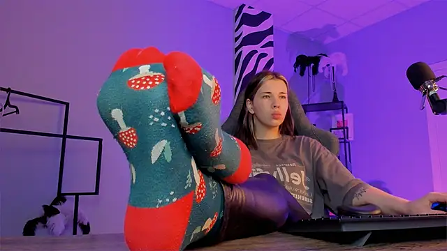 AliceSunday online show from 22, 11, 2025