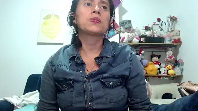 Snapshot of sexy_mary_69 chatting on 24, 9, 2025 sexy mary 69 online show from 24, 9, 2025
