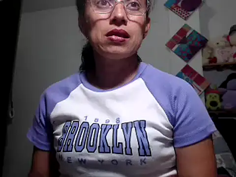 Snapshot of sexy_mary_69 chatting on 23, 2, 2025 sexy mary 69 online show from 23, 2, 2025