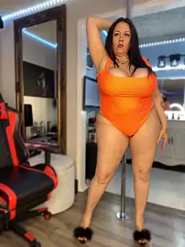 curvyfunlover online show from 17, 6, 2026