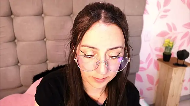 Sweet Sammy  online show from 17, 10, 2025