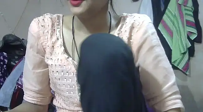 Snapshot of Aayesha chatting on 12, 1, 2025 Aayesha online show from 12, 1, 2025