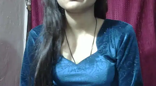 Snapshot of Aayesha chatting on 10, 12, 2024 Aayesha online show from 10, 12, 2024