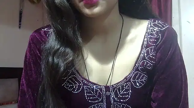 Snapshot of Aayesha chatting on 9, 3, 2025 Aayesha online show from 9, 3, 2025