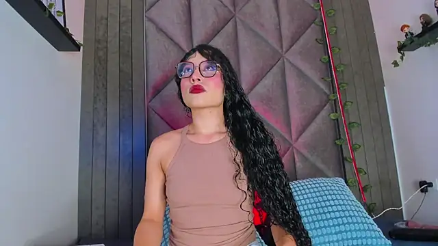 BriaConner  online show from 7, 1, 2026