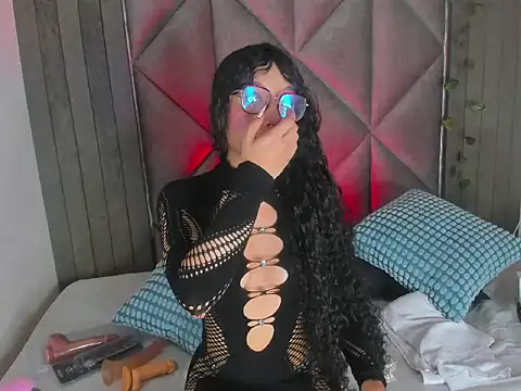 BriaConner  online show from 28, 2, 2026