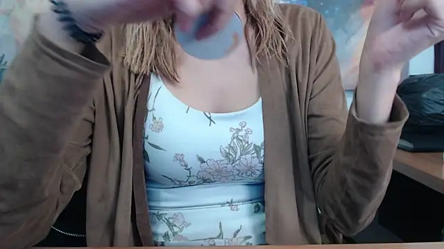 Snapshot of FULL_TENTATION_ chatting on 28, 10, 2025 FULL TENTATION online show from 28, 10, 2025