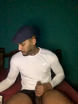 Snapshot of Pinocchiu chatting on 10, 10, 2025 Pinocchiu online show from 10, 10, 2025