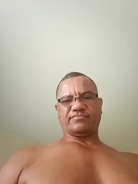 Snapshot of ShavianBox chatting on 8, 5, 2026 ShavianBox online show from 8, 5, 2026