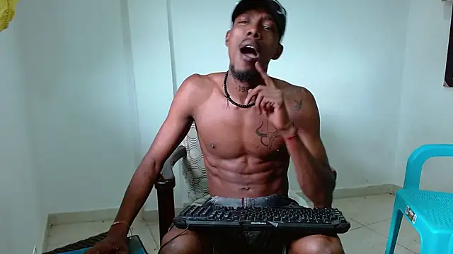 Snapshot of Darick_brown chatting on 22, 10, 2025 Darick brown online show from 22, 10, 2025