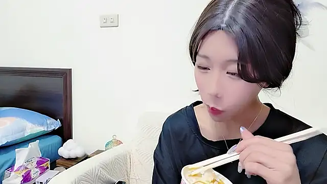 Fine-sand online show from 9, 10, 2025