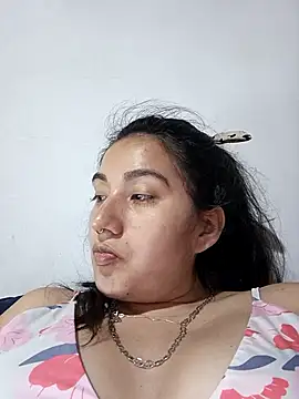Hellen Alex online show from 6, 5, 2026