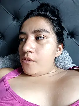 Hellen Alex online show from 5, 3, 2025