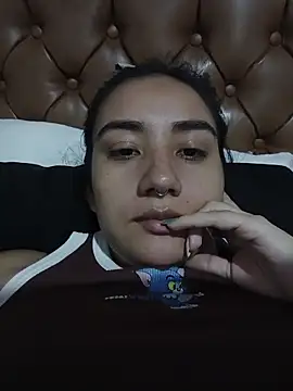 Hellen Alex online show from 4, 3, 2026