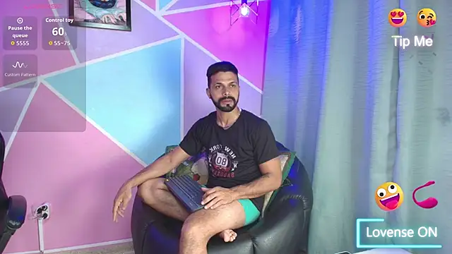 Snapshot of max_ashley_mds chatting on 30, 11, 2025 max ashley mds online show from 30, 11, 2025