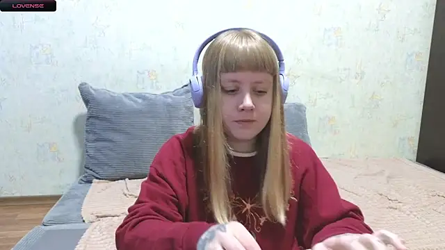 Snapshot of June_shy0 chatting on 3, 6, 2026 June shy0 online show from 3, 6, 2026