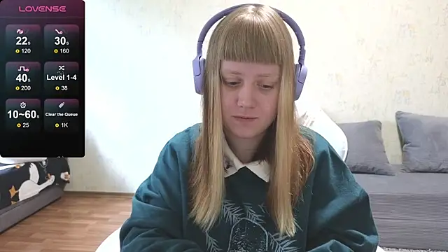 Snapshot of June_shy0 chatting on 7, 5, 2026 June shy0 online show from 7, 5, 2026