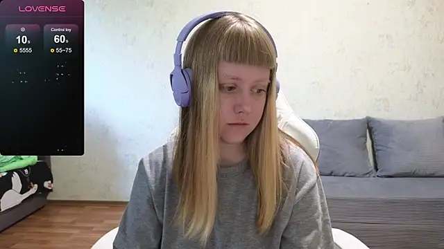 Snapshot of June_shy0 chatting on 9, 5, 2026 June shy0 online show from 9, 5, 2026