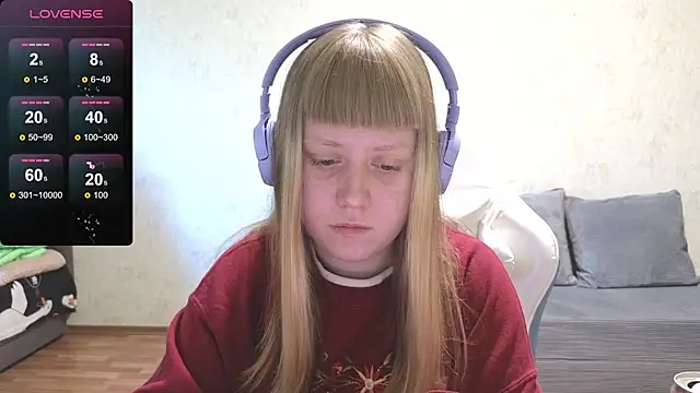 Snapshot of June_shy0 chatting on 8, 5, 2026 June shy0 online show from 8, 5, 2026