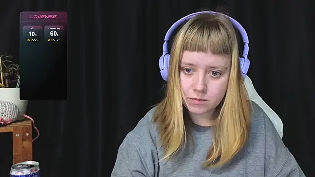 June shy0 online show from 28, 11, 2025