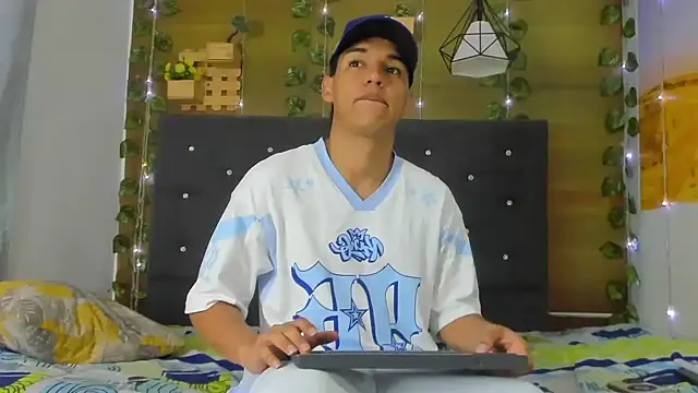 ryan carter08 online show from 11, 10, 2025