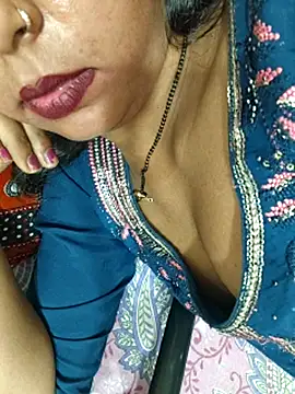 Snapshot of Sharmila-Singh chatting on 8, 7, 2026 Sharmila-Singh online show from 8, 7, 2026