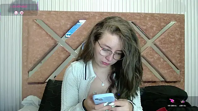 Snapshot of _isaabellaa chatting on 18, 5, 2026 isaabellaa online show from 18, 5, 2026