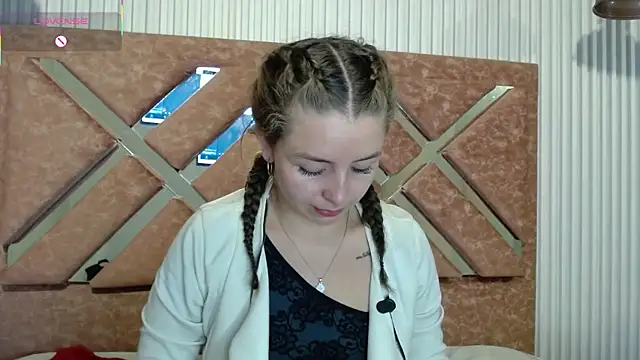 Snapshot of _isaabellaa chatting on 4, 5, 2026 isaabellaa online show from 4, 5, 2026