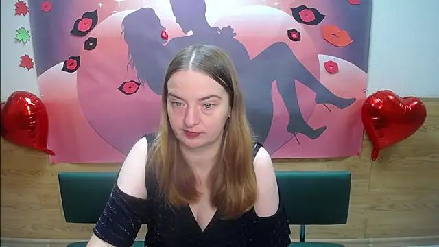 Snapshot of FreyaDak chatting on 5, 10, 2025 FreyaDak online show from 5, 10, 2025