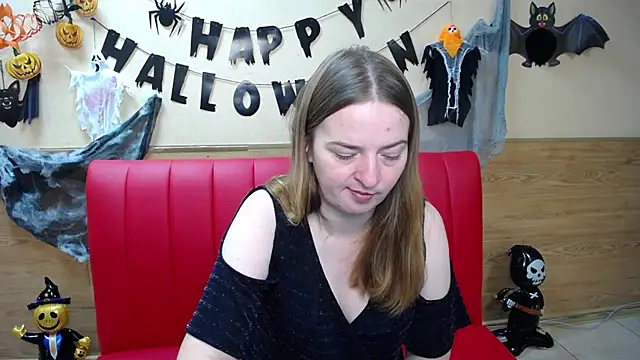 Snapshot of FreyaDak chatting on 2, 11, 2025 FreyaDak online show from 2, 11, 2025