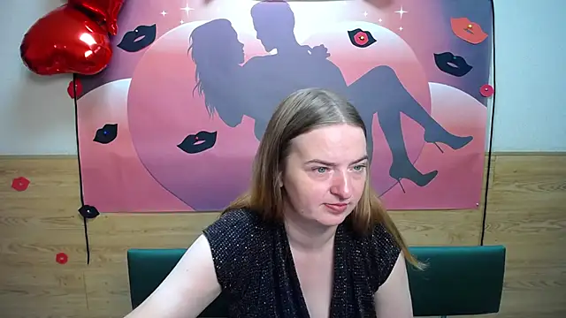 Snapshot of FreyaDak chatting on 13, 9, 2025 FreyaDak online show from 13, 9, 2025