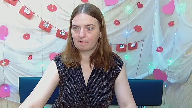 Snapshot of FreyaDak chatting on 11, 3, 2025 FreyaDak online show from 11, 3, 2025