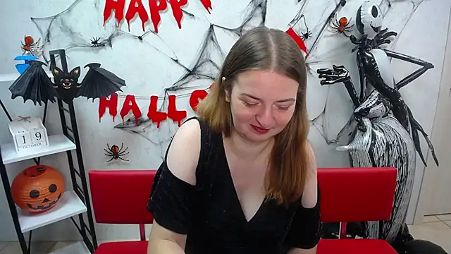 Snapshot of FreyaDak chatting on 19, 10, 2025 FreyaDak online show from 19, 10, 2025