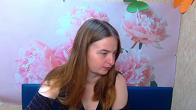 Snapshot of FreyaDak chatting on 28, 9, 2025 FreyaDak online show from 28, 9, 2025