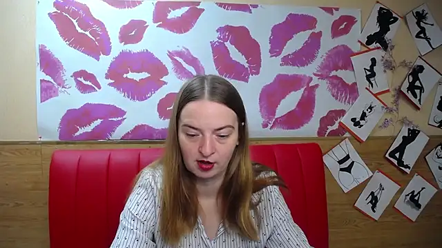 Snapshot of FreyaDak chatting on 12, 10, 2025 FreyaDak online show from 12, 10, 2025