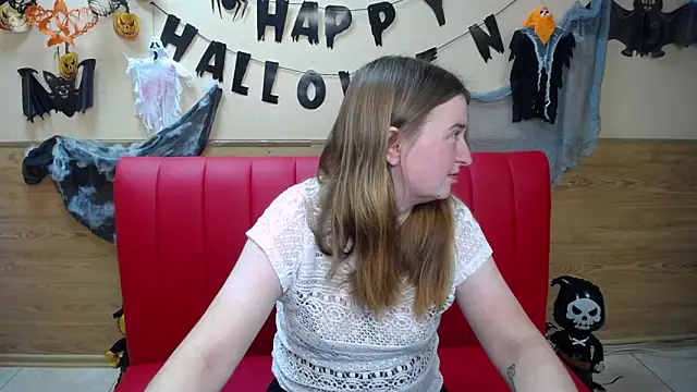 Snapshot of FreyaDak chatting on 10, 11, 2025 FreyaDak online show from 10, 11, 2025