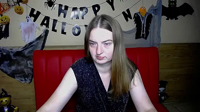 Snapshot of FreyaDak chatting on 1, 11, 2025 FreyaDak online show from 1, 11, 2025