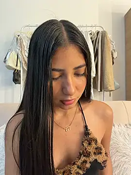 Sweetnaughtygirl  online show from 1, 3, 2026