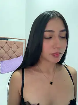 Sweetnaughtygirl  online show from 24, 5, 2026