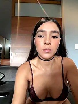 Olivia Collins1 online show from 30, 11, 2025