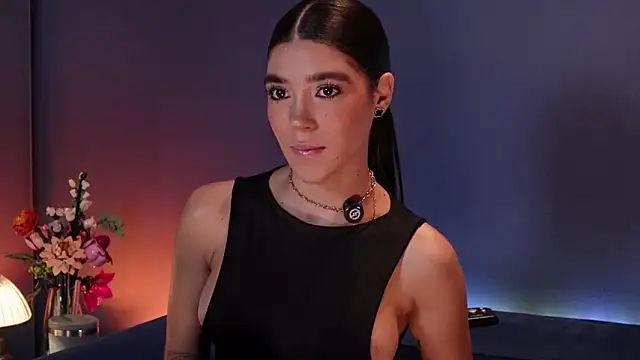 Olivia Collins1 online show from 5, 6, 2026