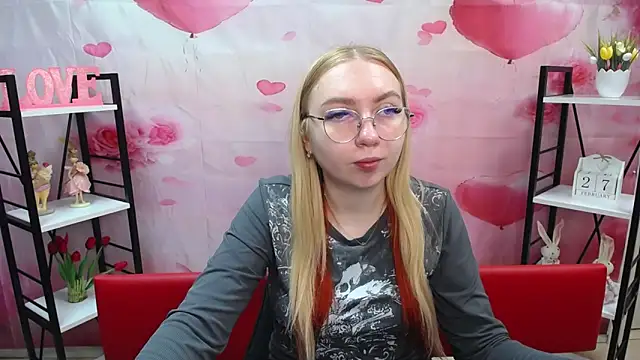 BeatriceFly online show from 28, 2, 2026