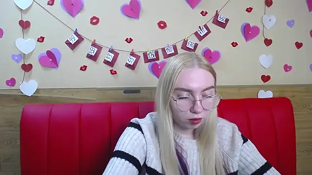 Snapshot of BeatriceFly chatting on 20, 2, 2025 BeatriceFly online show from 20, 2, 2025
