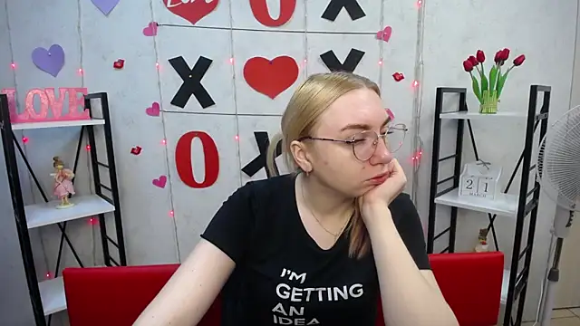 Snapshot of BeatriceFly chatting on 22, 3, 2025 BeatriceFly online show from 22, 3, 2025