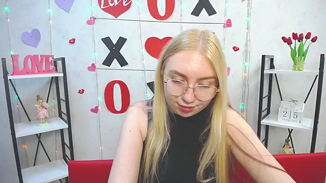 Snapshot of BeatriceFly chatting on 25, 2, 2025 BeatriceFly online show from 25, 2, 2025