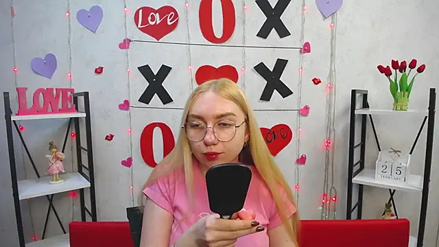 Snapshot of BeatriceFly chatting on 25, 2, 2025 BeatriceFly online show from 25, 2, 2025